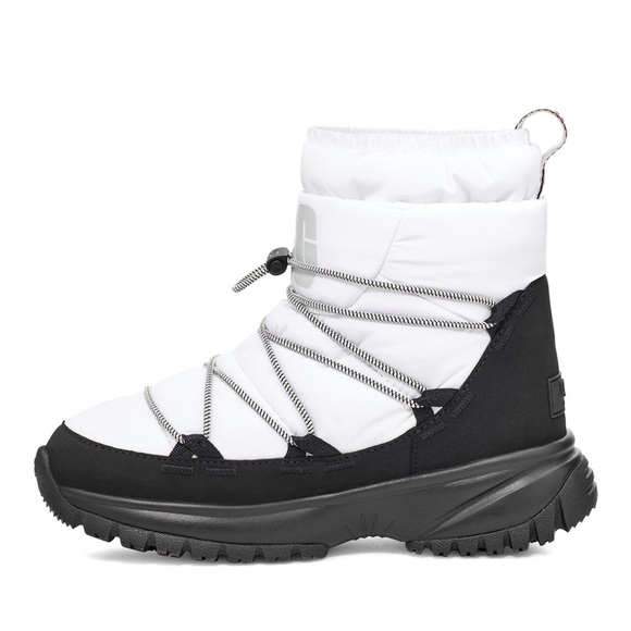 COPY - Yose Puffer Ugg Boots - Picture 2 of 4